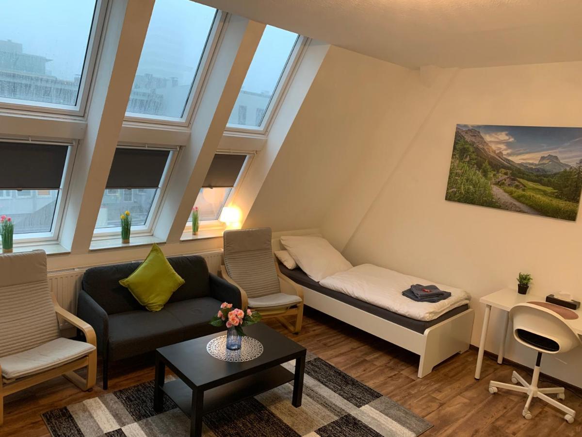 Cityapartment Platinum-Zentrum Mit Parkplatz ビーレフェルト エクステリア 写真